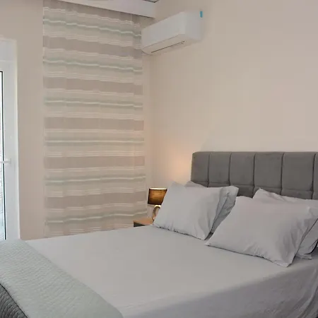 Renee's Apartment